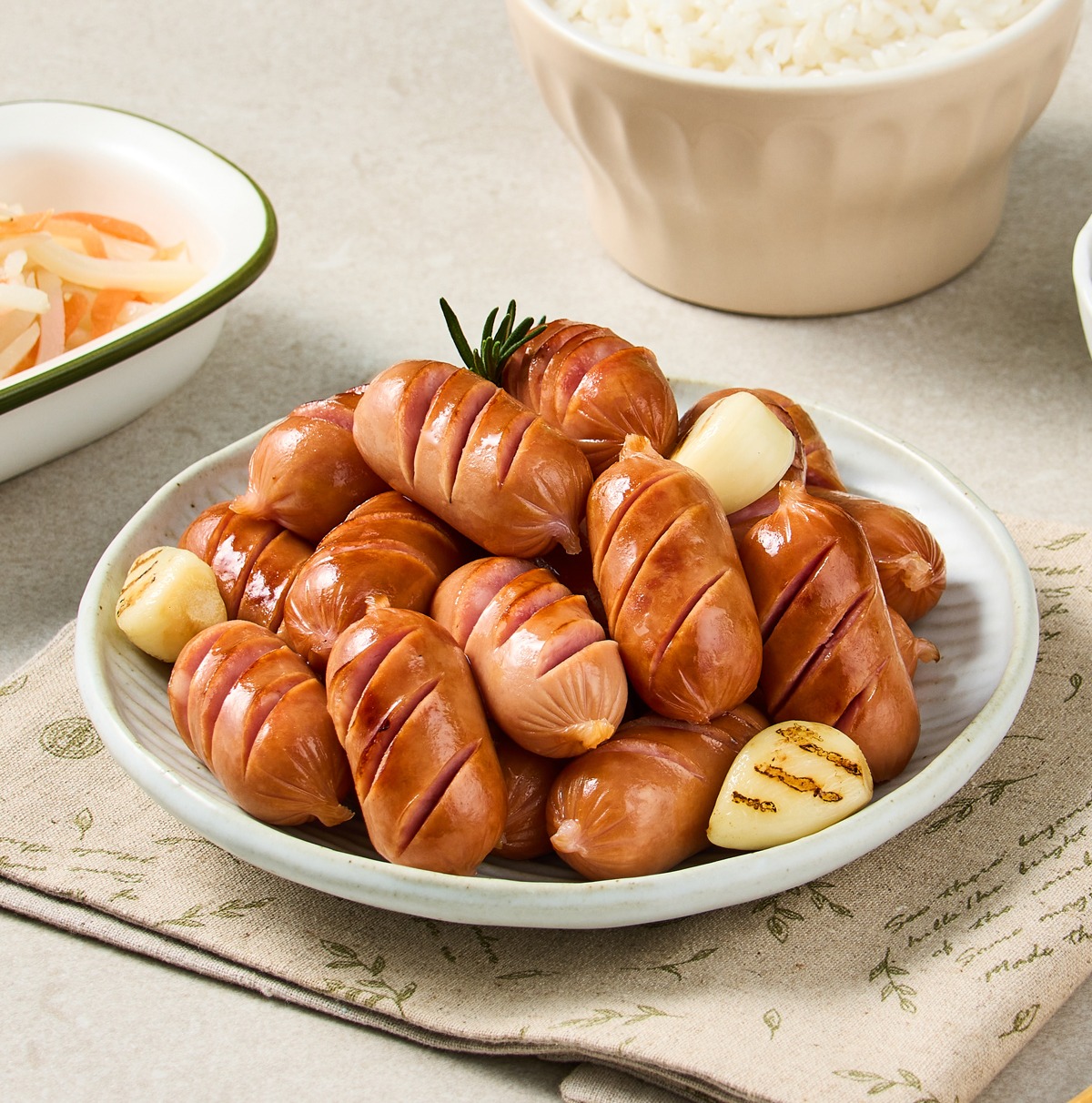 제주마늘 후랑크·비엔나 통마늘 버터구이